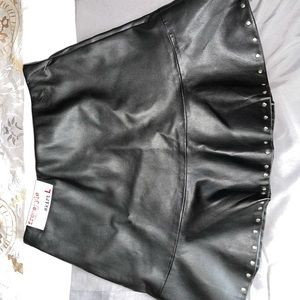 FREESTYLE REVOLUTION SIZE L STUDDED LEATHER SKIRT